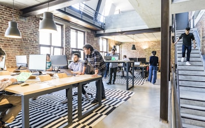 谈球吧官方网站发展历程与品牌故事